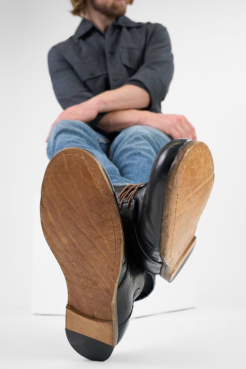 Black Leather Chukka Boots with Rugged Style Men main image 4