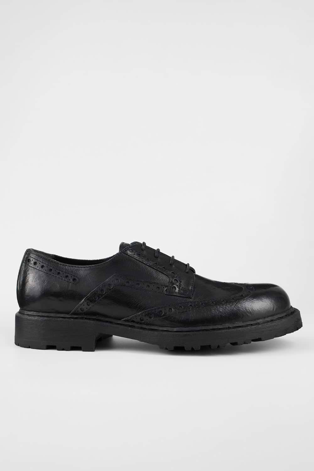 DRAKE jet-black brogue derby shoes.