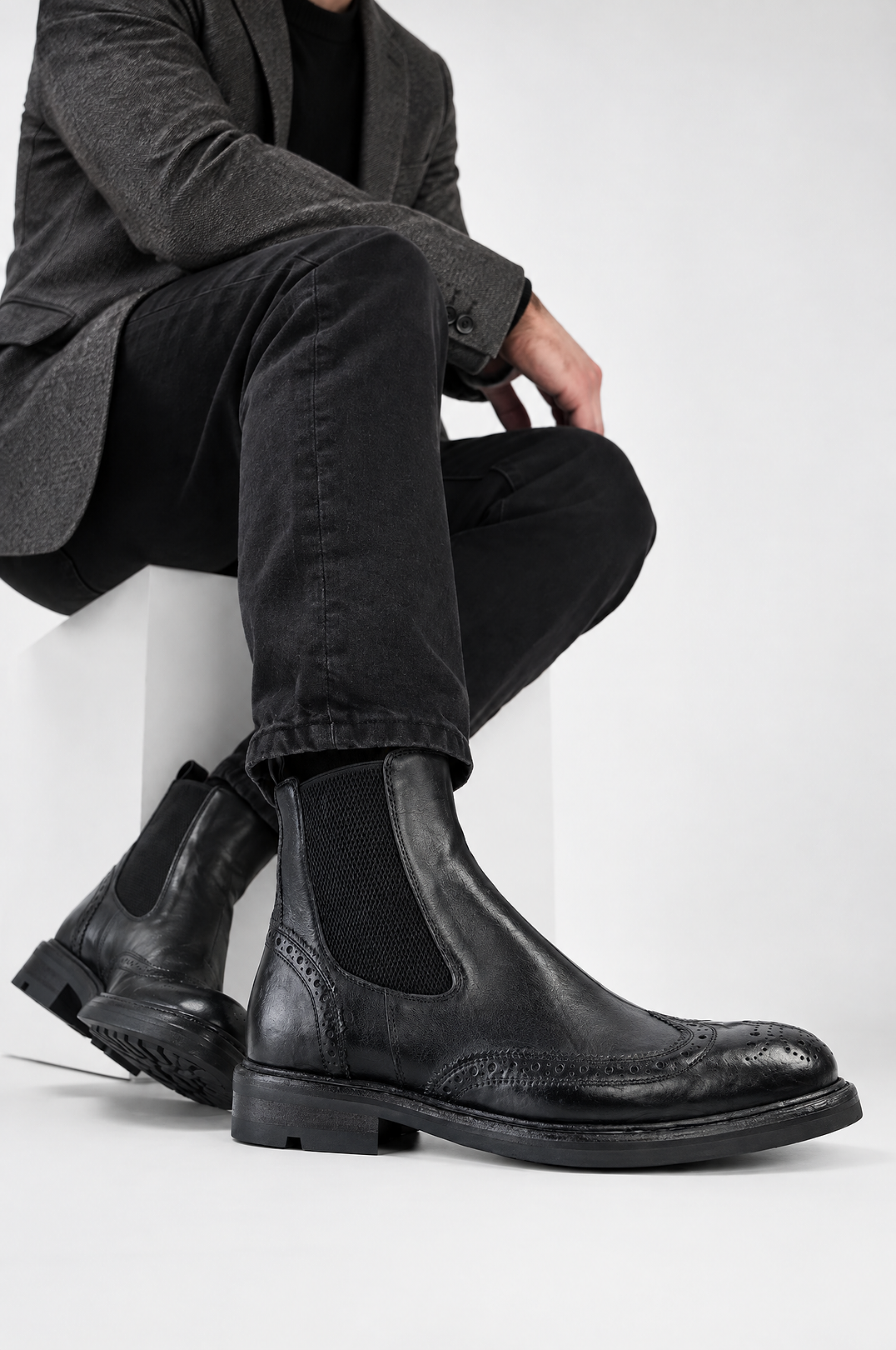 LENNOX urban-black brogue chelsea boots.