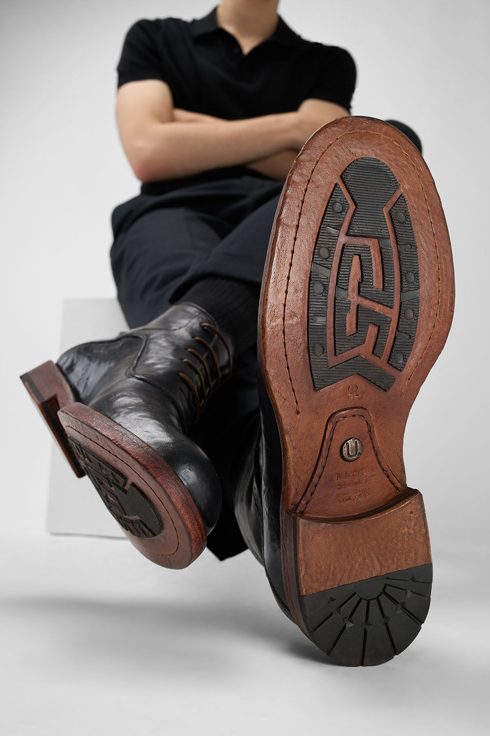 EYTON imperial-black chukka boots.