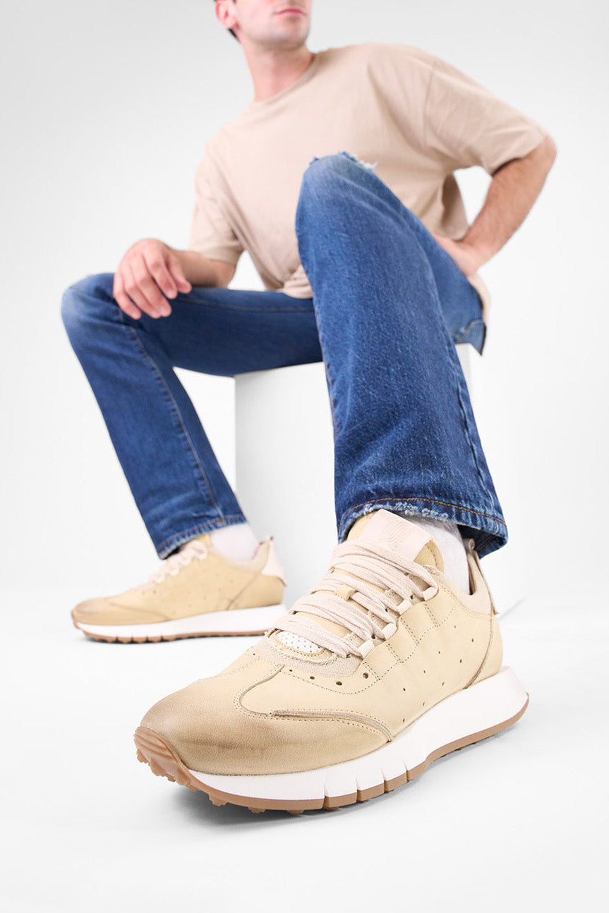 PEARCE desert-brown nubuck wingtip runners.