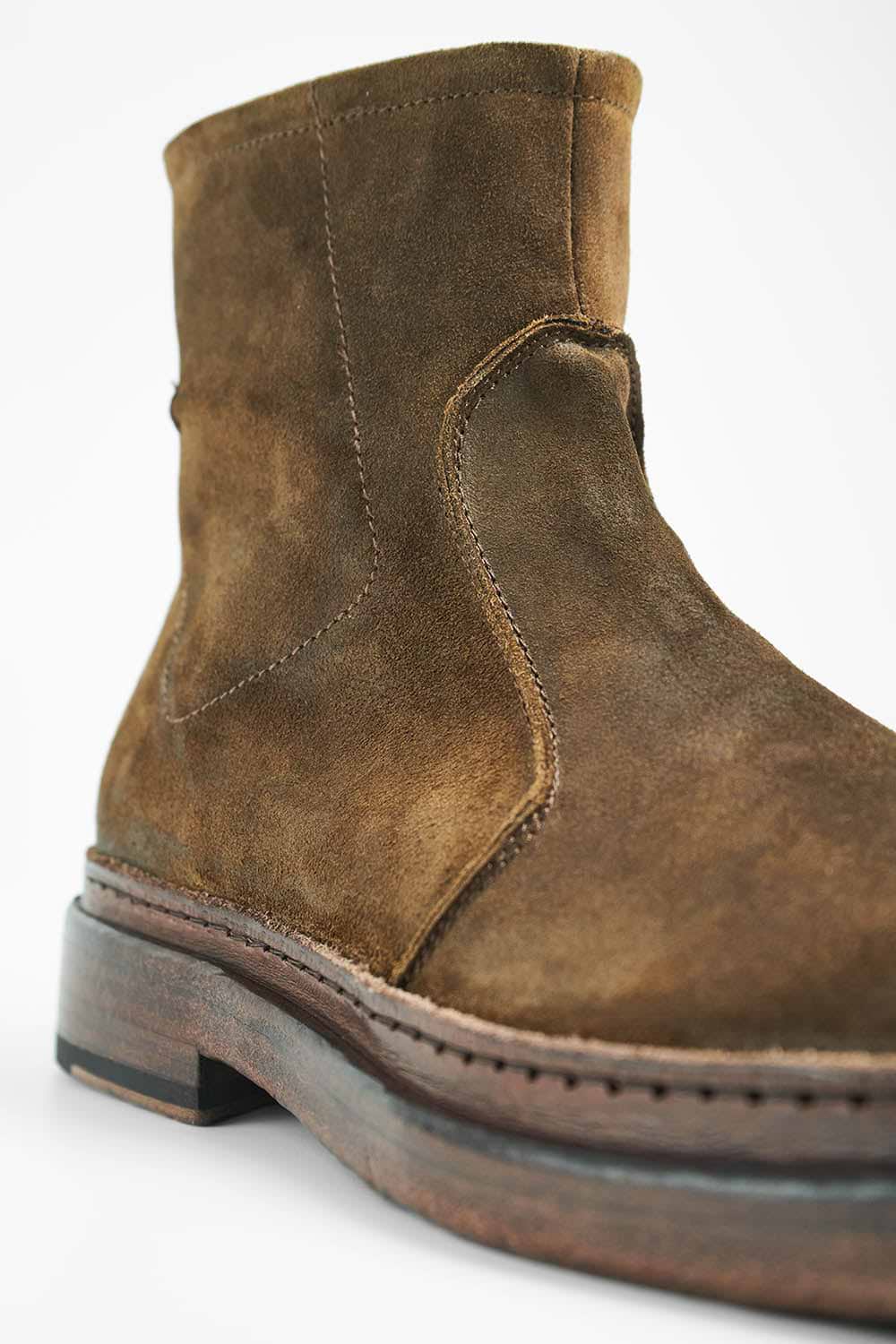 Untamed Street is the brand.

YORK tundra-brown suede welted laceless boots. YORK tundra suede welted laceless boots | untamed street  main image 3