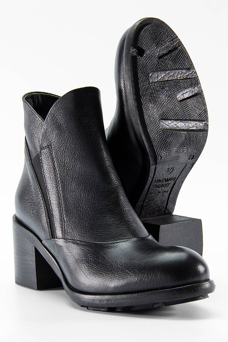 RILEY urban-black chelsea boots | untamed street – UNTAMED STREET