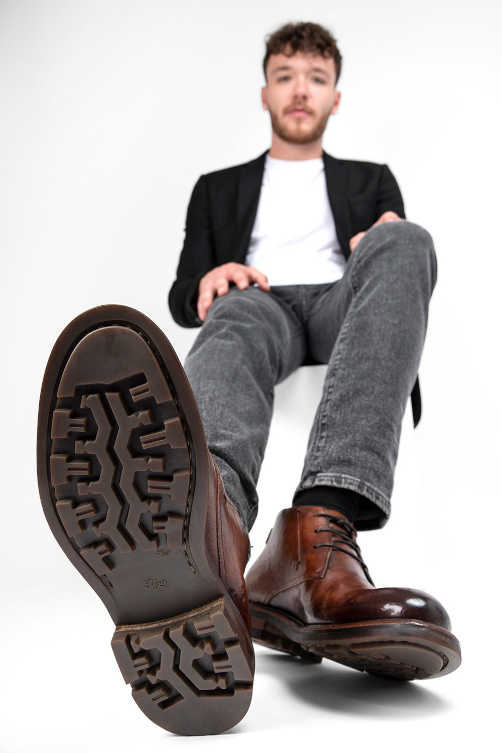 Brown Chukka Boots with Rich Leather Finish Men main image 2
