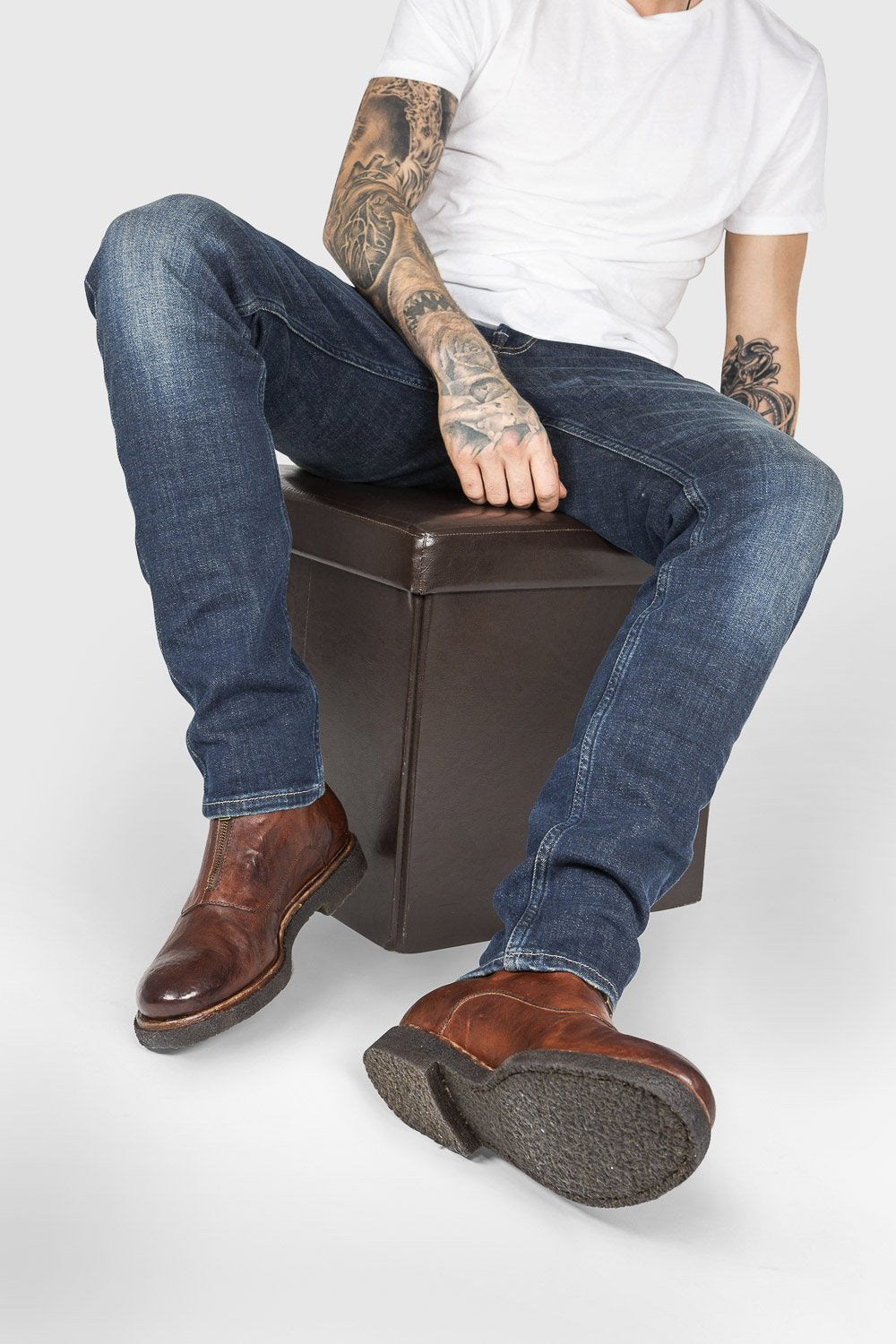 BROMPTON rusty-brown ankle boots.